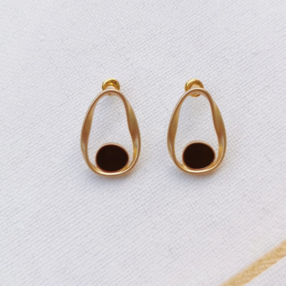 💕last one💙Post Enamel Stud Earrings - Picture 2 of 6